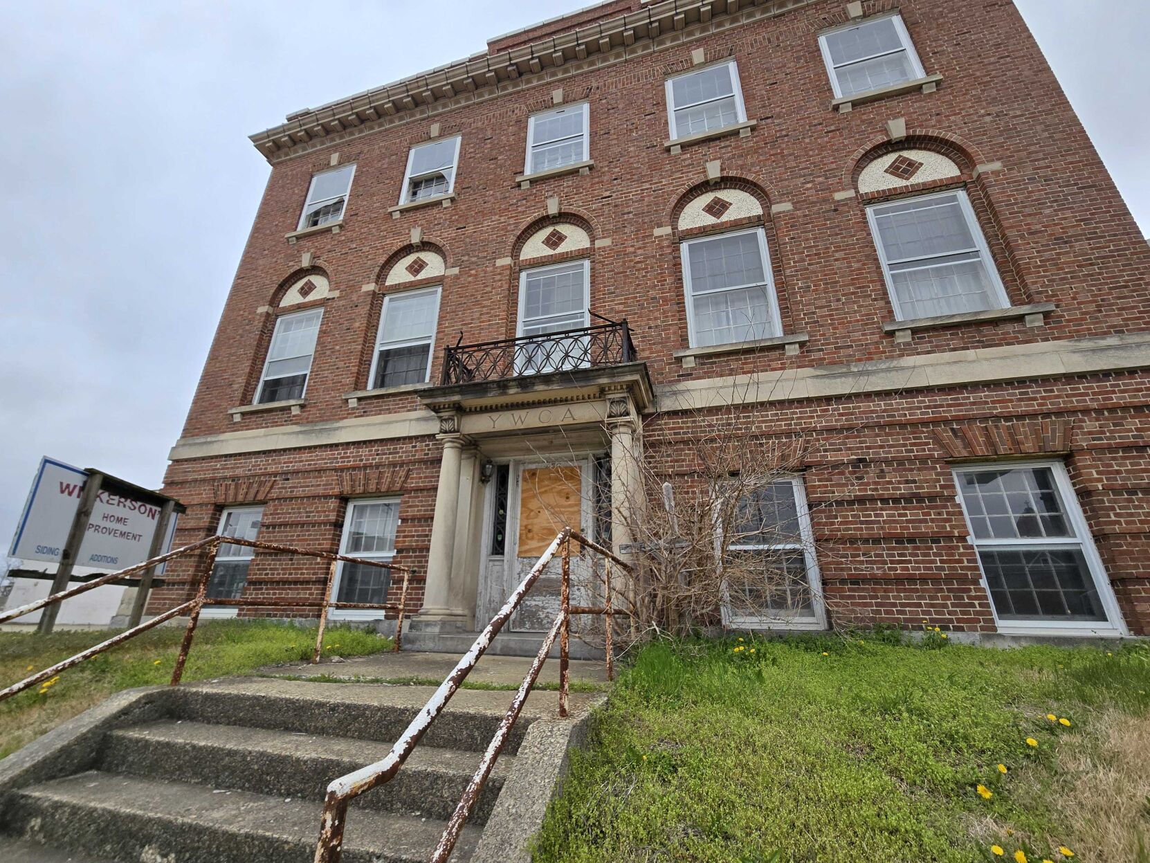 Decatur YWCA building in disrepair